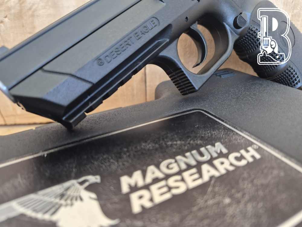 Magnum Research Baby Eagle III 9mm Full Size BE99153RL +2 Mags-img-0