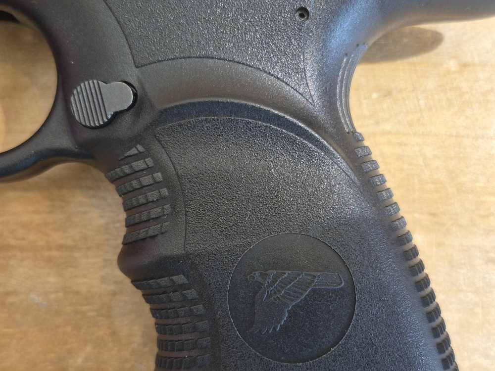 Magnum Research Baby Eagle III 9mm Full Size BE99153RL +2 Mags-img-16