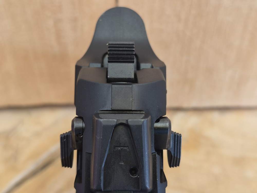 Magnum Research Baby Eagle III 9mm Full Size BE99153RL +2 Mags-img-22