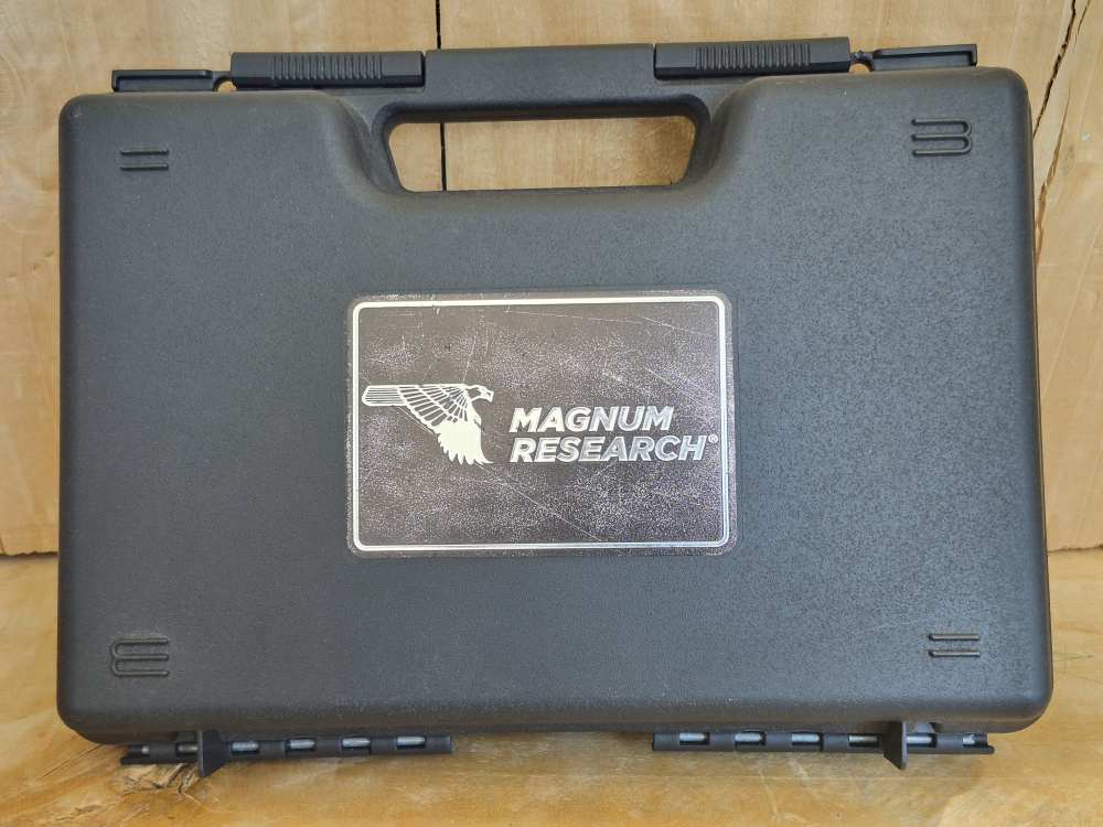 Magnum Research Baby Eagle III 9mm Full Size BE99153RL +2 Mags-img-34