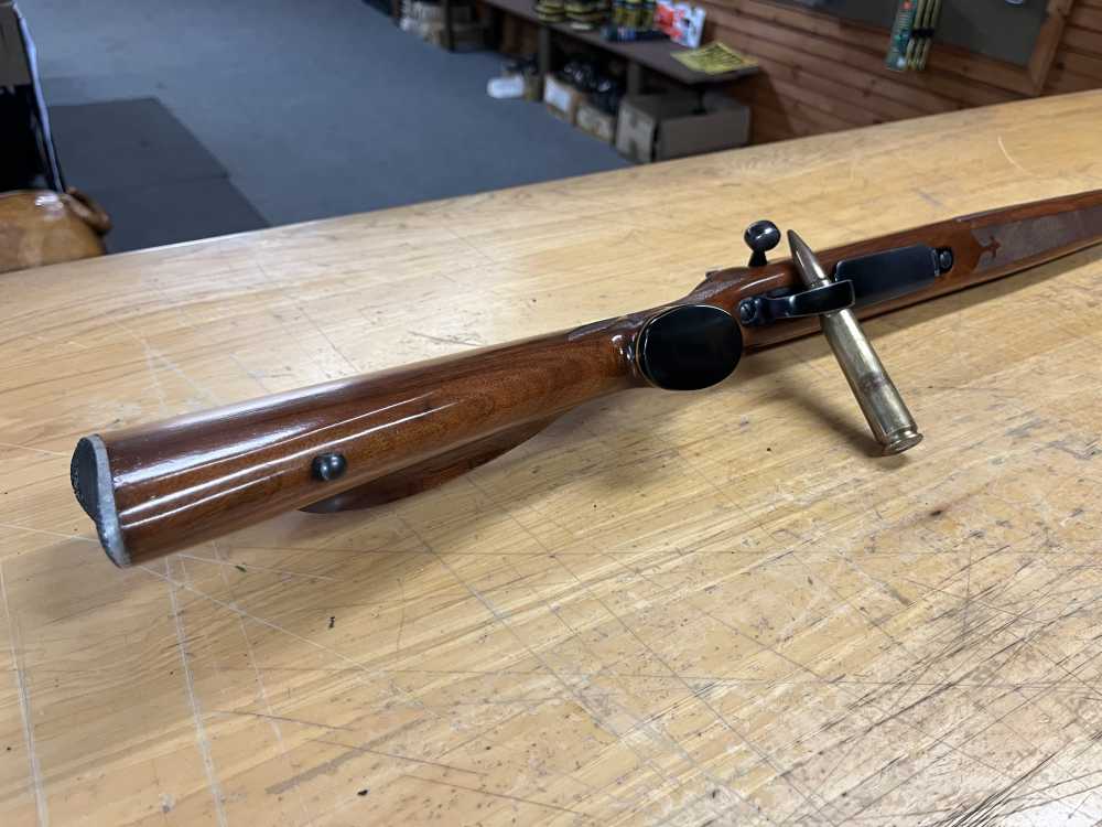 Remington 700 BDL Carbine 243-img-10