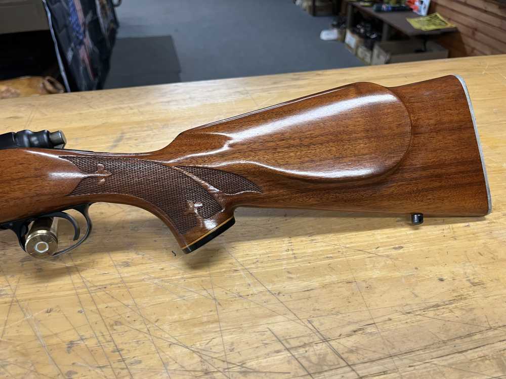 Remington 700 BDL Carbine 243-img-16