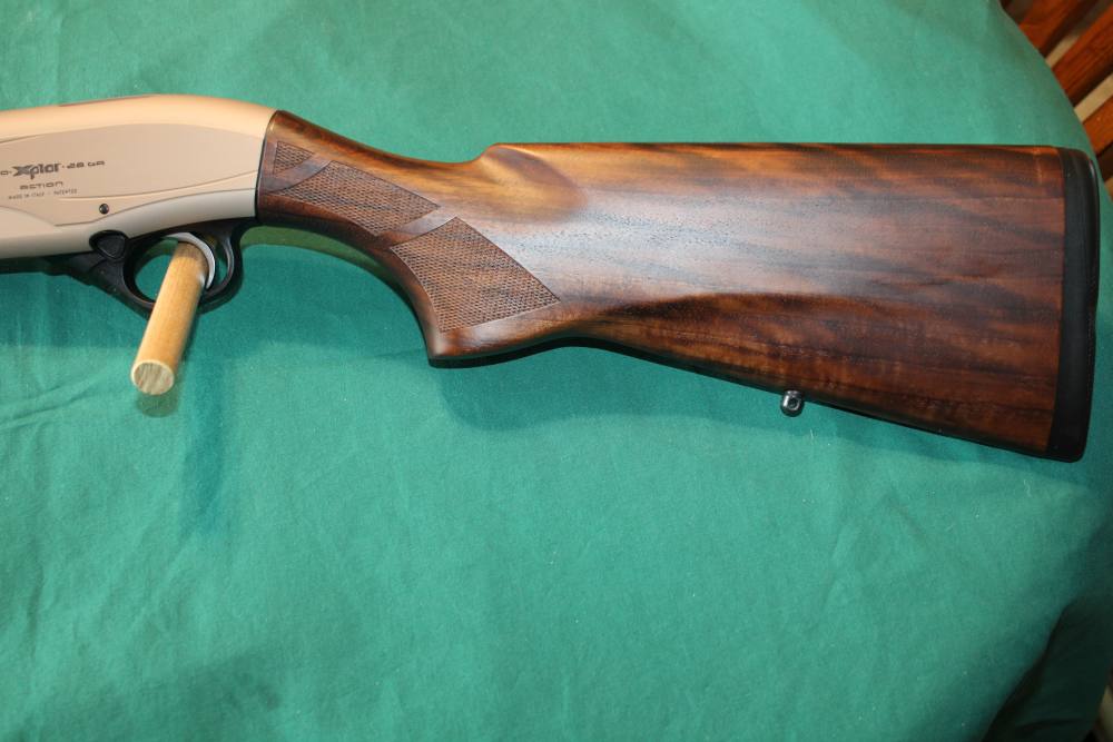Beretta A400 Xplor 28gauge with extras, like new in factory case.-img-3