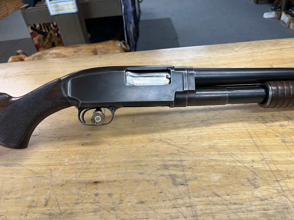 Winchester Model 12  Takedown Manufactured in 1921  12 Ga.  Very Nice-img-2