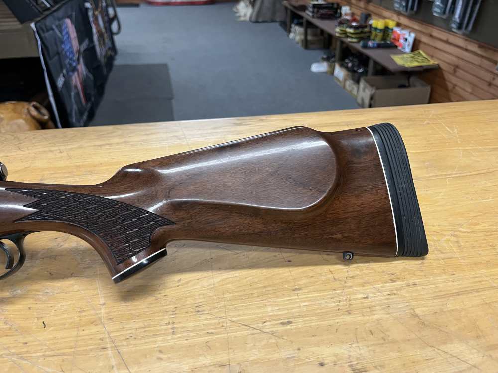 Remington 700 BDL 8mm Magnum-img-15