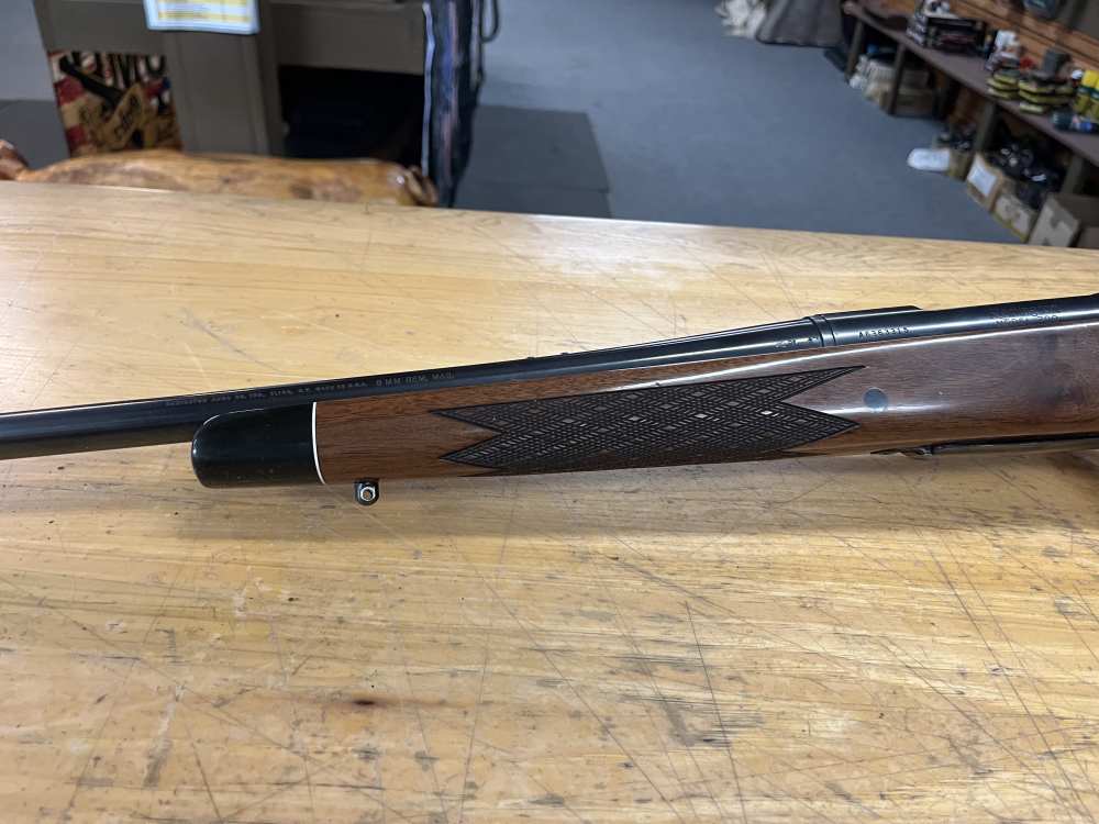 Remington 700 BDL 8mm Magnum-img-13