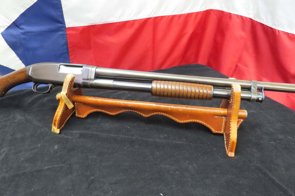 Winchester Model 12- 12 Gauge - 30" Plain Barrel- 1914-First Year Nice-img-0