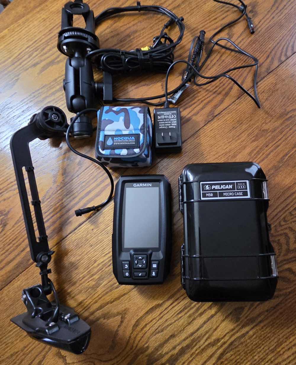 GARMIN STRIKER 4CV GPS FISH FIDER CLEAR VIEW, POWER UNIT AND MORE.-img-8
