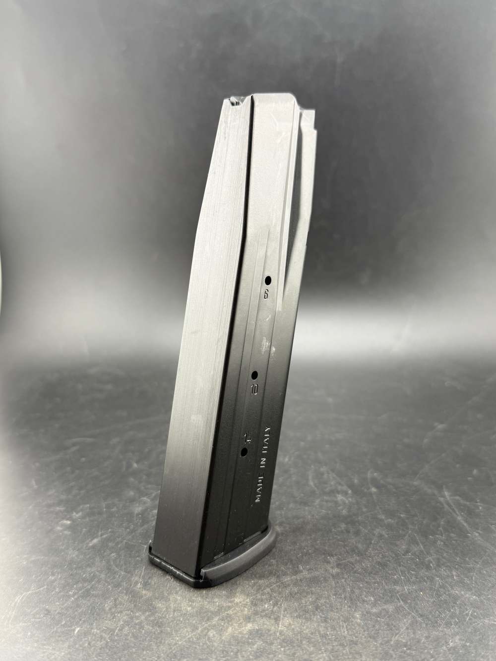 1 N.O.S. Sig Sauer P227 Extended 14 Round 45 ACP Factory Original Magazine -img-2