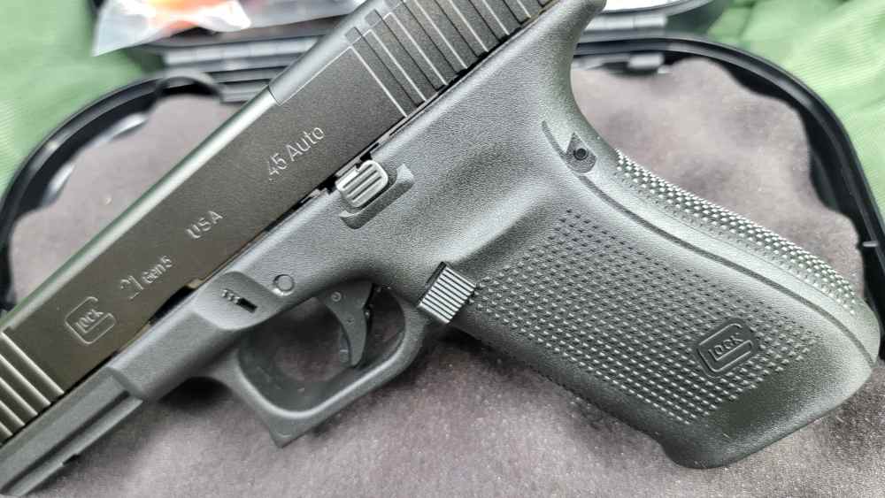 Blue Label Glock 21 Gen 5 MOS .45ACP G21 - 3 Magazines-img-11