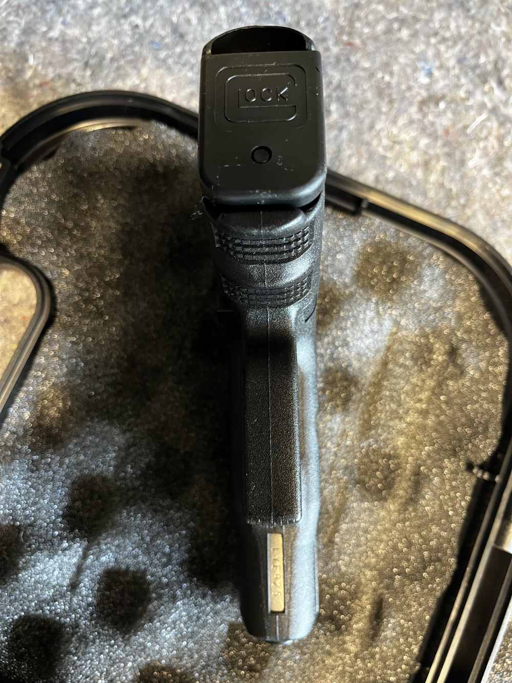 Glock 27 Gen 3 40 S&W with 2 mags in factory case, Excellent-img-2