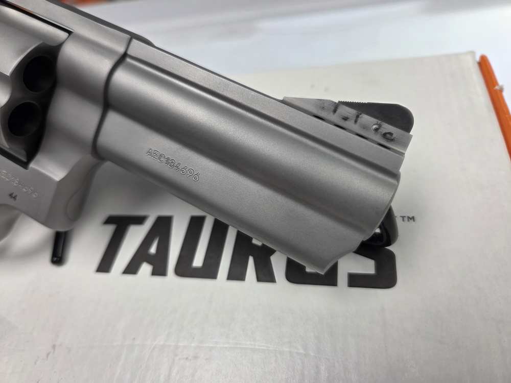 Taurus 44SSM .44 Magnum Revolver 4" Stainless Ported 6-Shot LNIB-img-10