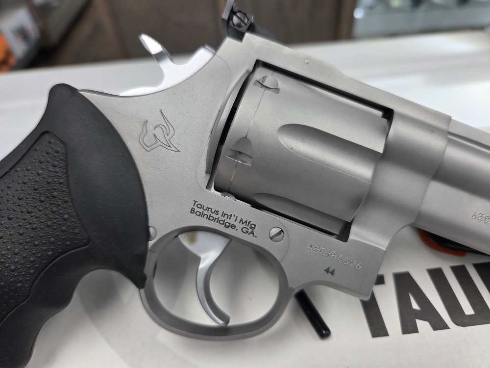 Taurus 44SSM .44 Magnum Revolver 4" Stainless Ported 6-Shot LNIB-img-11