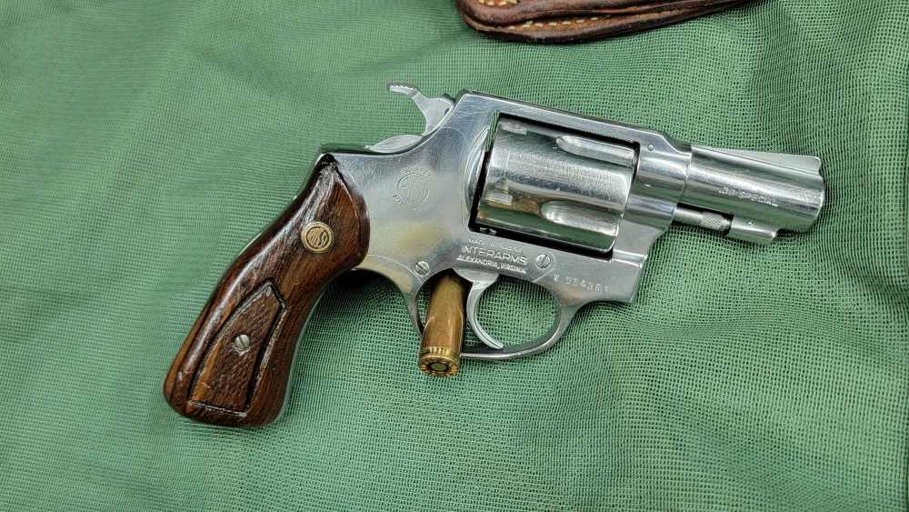 1985 Interarms Rossi M88-2 Polished Stainless Snubnose .38 Special / Holste-img-0