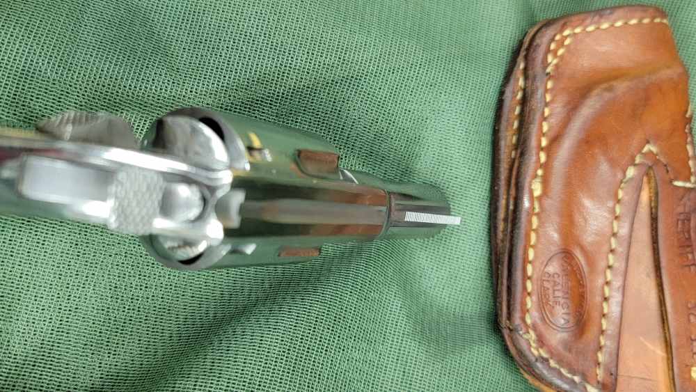 1985 Interarms Rossi M88-2 Polished Stainless Snubnose .38 Special / Holste-img-11