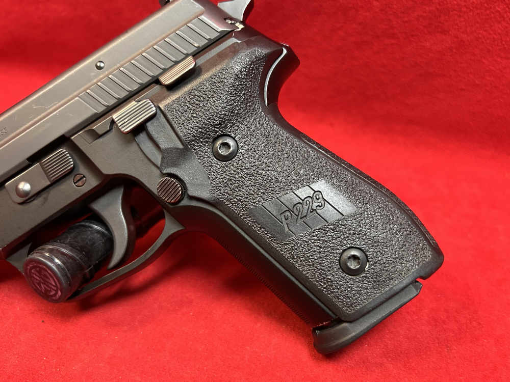 Sig Sauer P229, .40 S&W, 12Rd Magazine, West German Frame-img-2