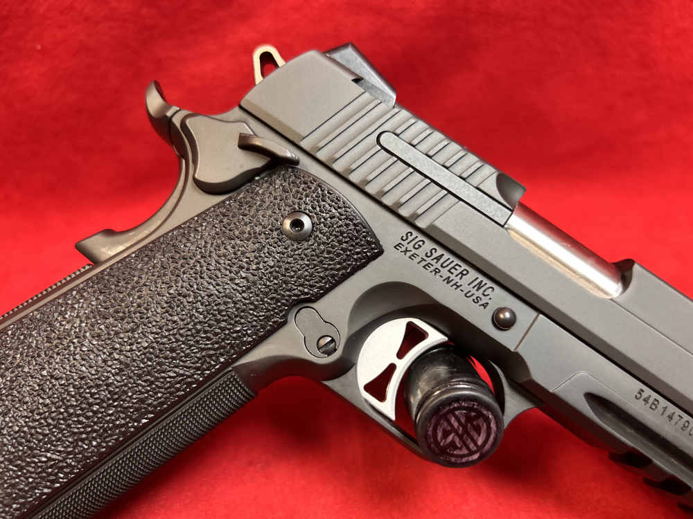 Sig Sauer 1911-R Tac-Ops, .45 ACP, 4 Mags, Rail, ANIB-img-4