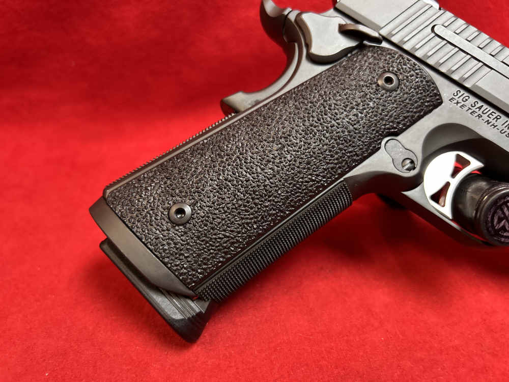 Sig Sauer 1911-R Tac-Ops, .45 ACP, 4 Mags, Rail, ANIB-img-3