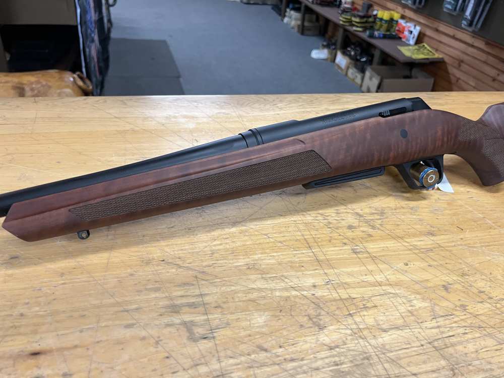 Winchester XPR Sporter 300 Win Mag New In Box-img-4
