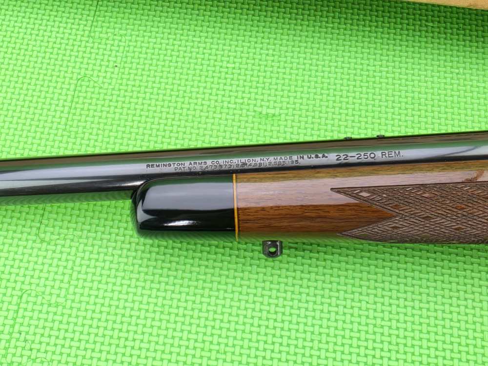 REMINGTON 700 BDL VARMINT SPECIAL * 22-250 REM * BORN 1982 * 24" HEAVY BRL-img-1