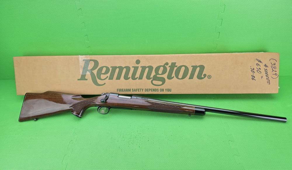 REMINGTON 700 BDL VARMINT SPECIAL * 22-250 REM * BORN 1982 * 24" HEAVY BRL-img-0