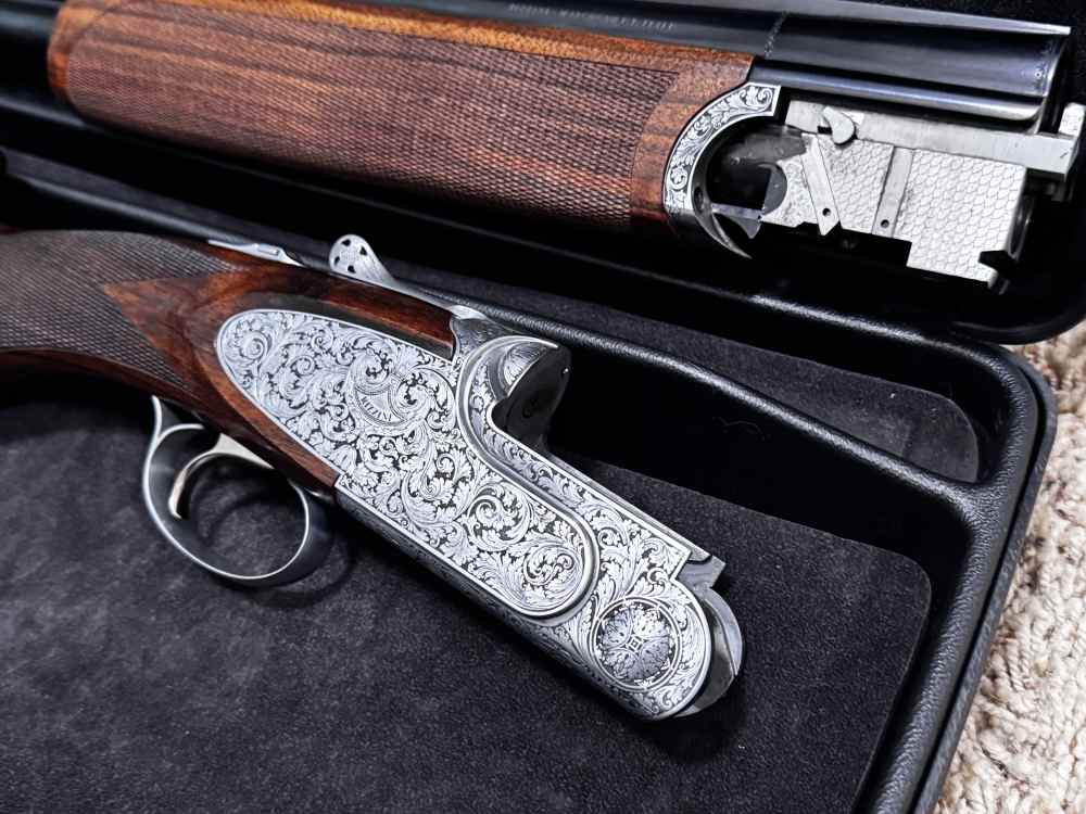 Rizzini S2000 12 Guage Great Wood 32" 12GA ADJ COMB  Like new in case-img-9