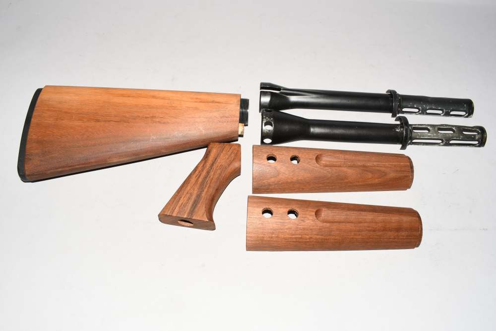 Armalite AR-10 Wood Handguards Buttstock Pistol Grip W Metal Liners READ-img-0