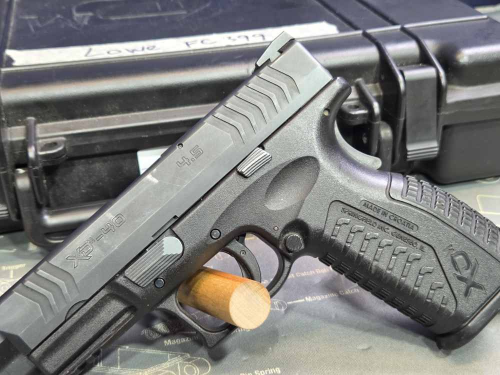 Springfield XDm-40 4.5 .40 S&W Semi-Auto Pistol LE Trade-In-img-2