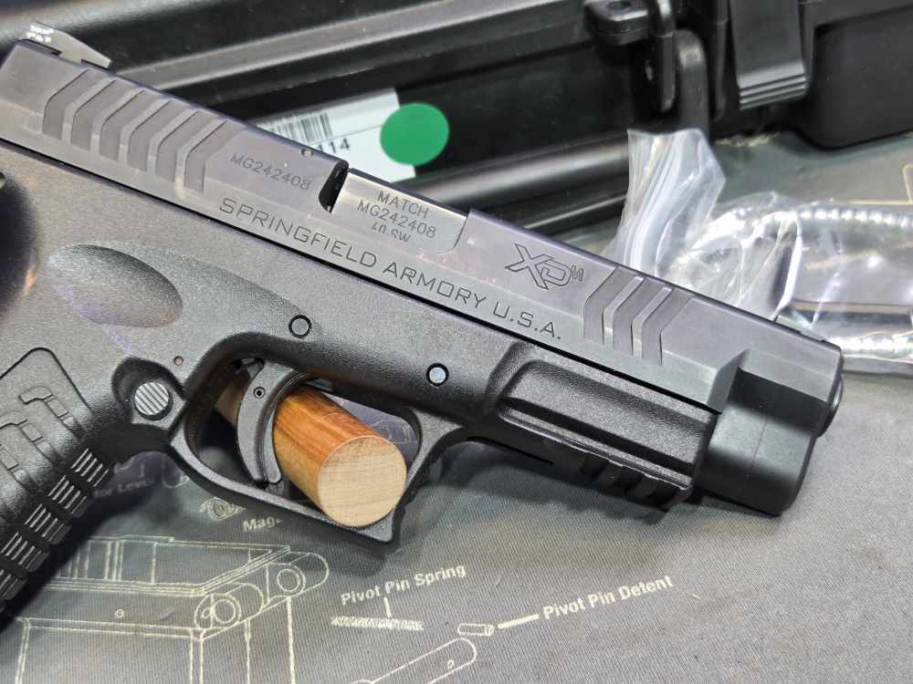 Springfield XDm-40 4.5 .40 S&W Semi-Auto Pistol LE Trade-In-img-8