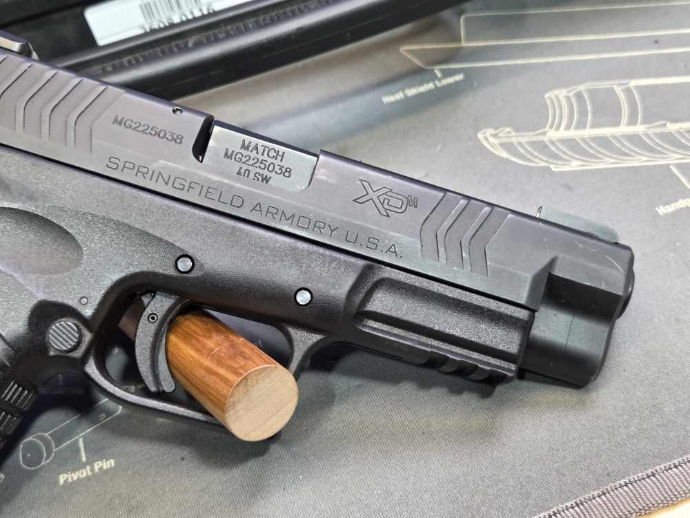 Springfield XDm-40 4.5 .40 S&W Semi-Auto Pistol LE Trade-In-img-8