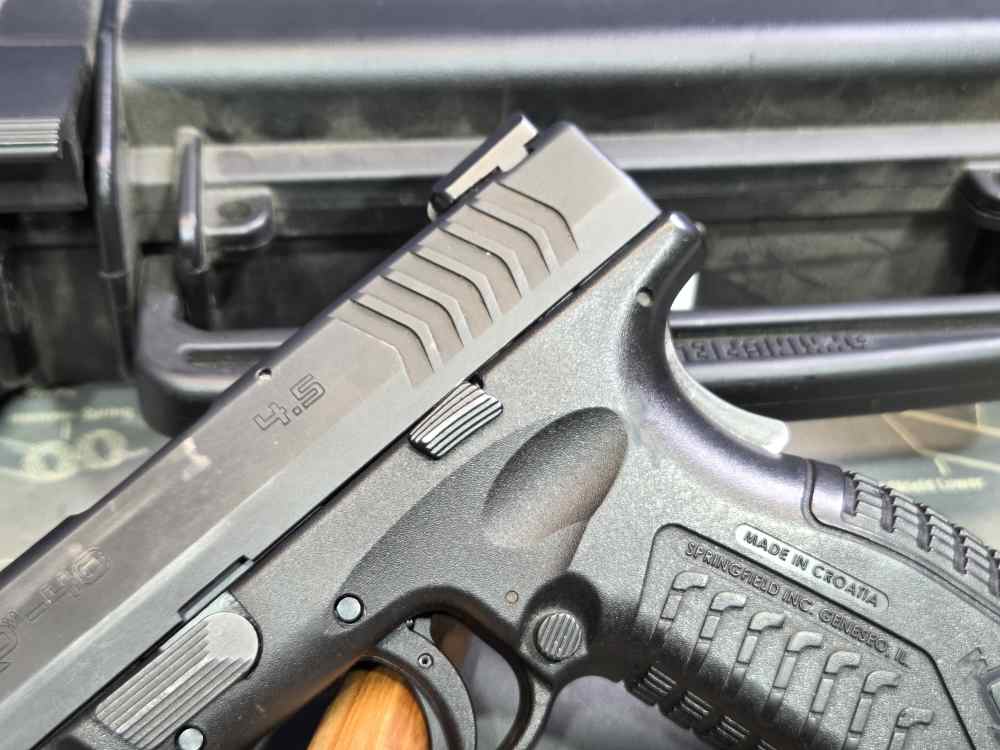 Springfield XDm-40 4.5 .40 S&W Semi-Auto Pistol LE Trade-In-img-2