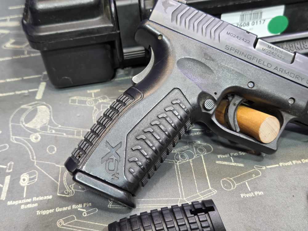 Springfield XDm-40 4.5 .40 S&W Semi-Auto Pistol LE Trade-In-img-6