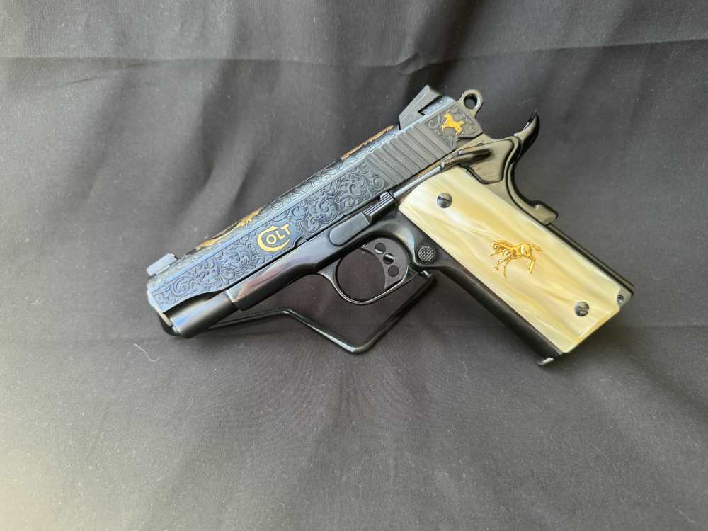 NIB Davidson's Colt Commander - Polished Blue - Gold - 1 of 500-img-1