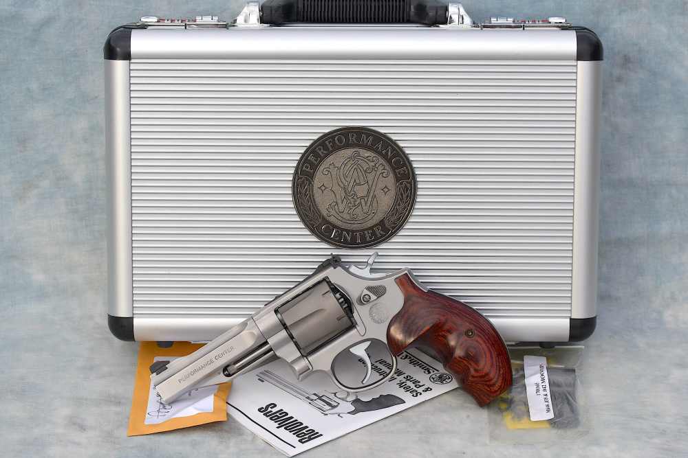 RARE LNIB Smith &Wesson 646 PC 40 S&W-img-1