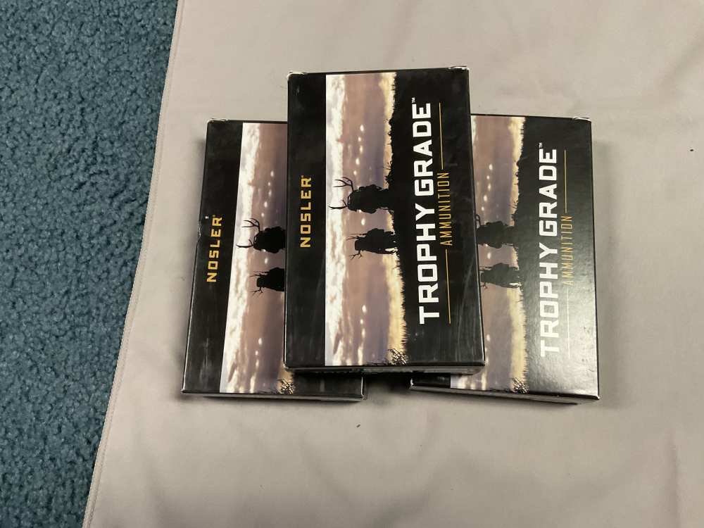Fierce Fury 28 Nosler bolt action w/ 3 boxes of Nosler trophey grade ammo-img-16