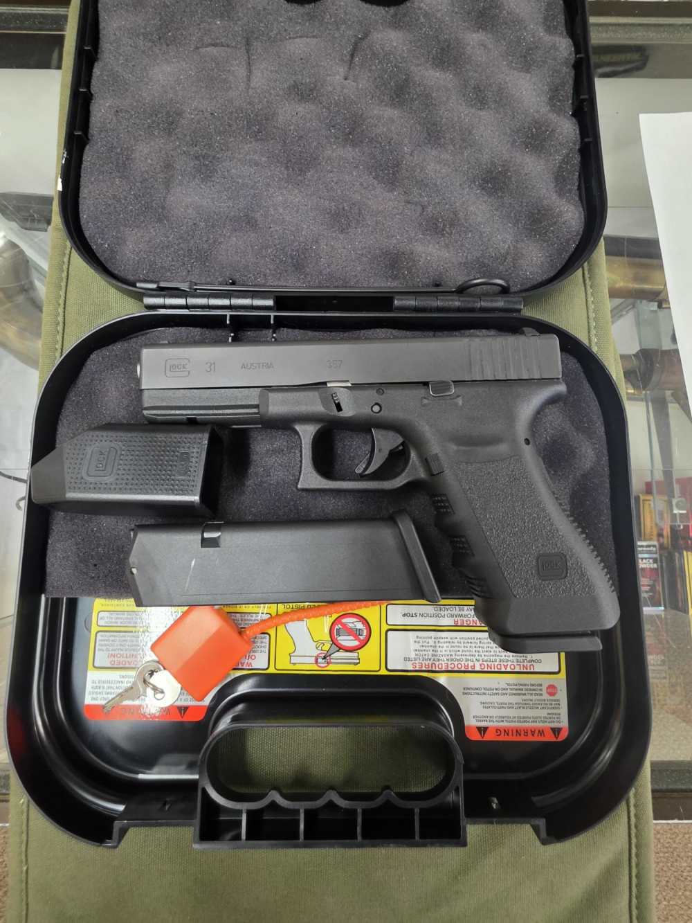 Glock 31 357sig semi auto pistol-img-0