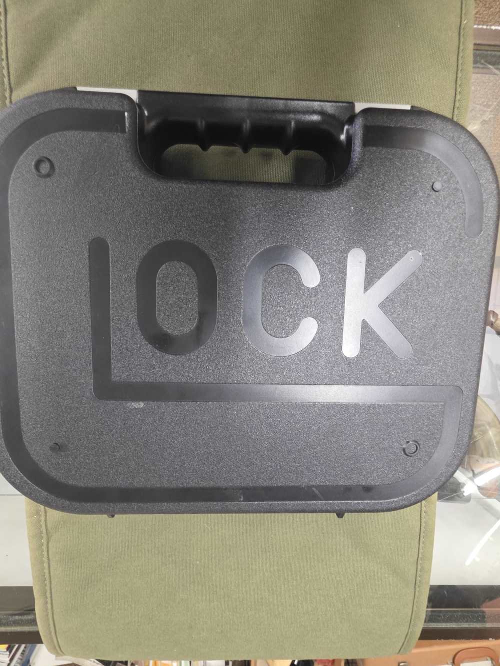 Glock 19 9mm Semi auto Pistol-img-4