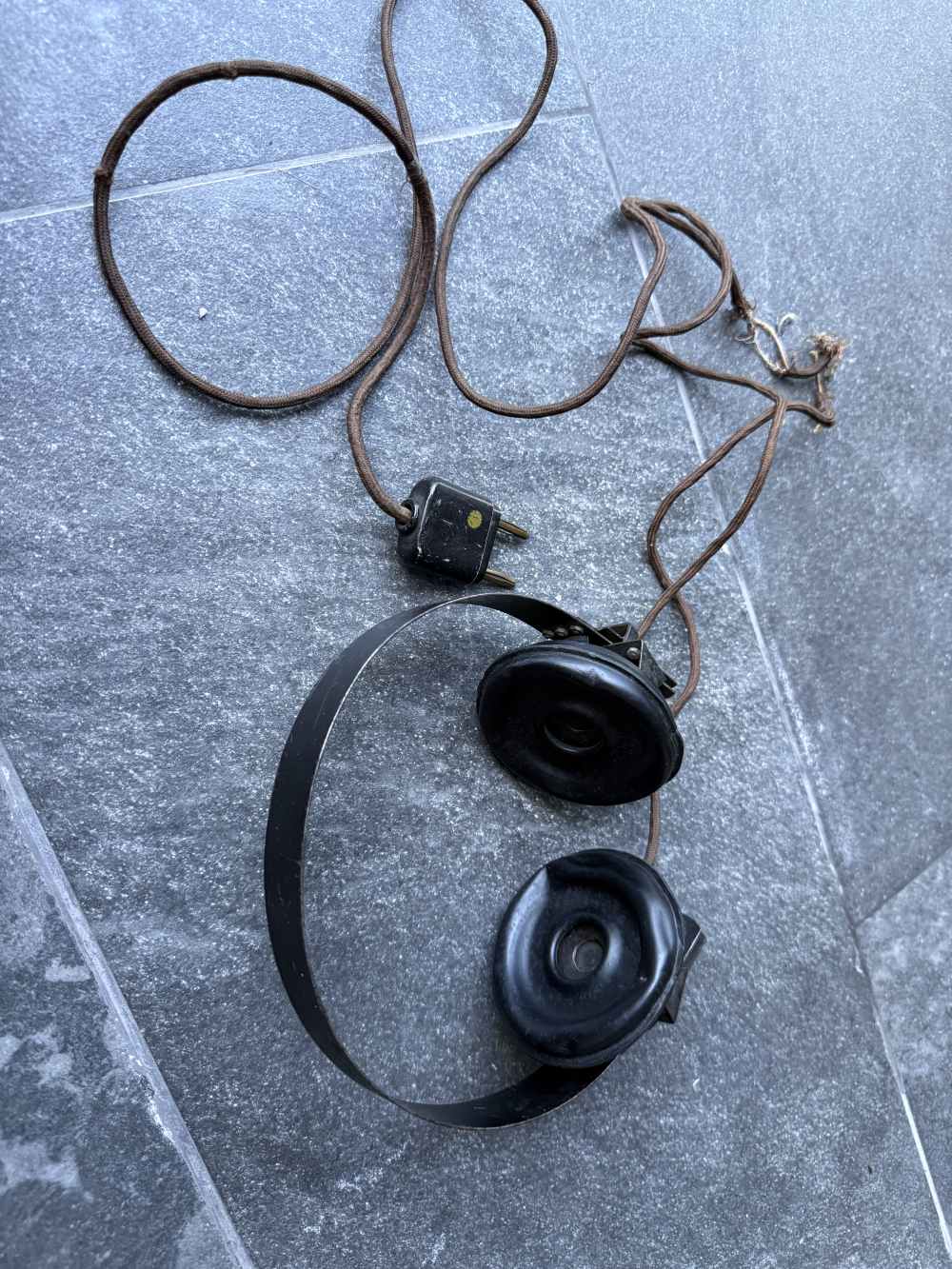 WWII German Wehrmacht Dfh. Headset Radio Headphones  Plug Panzer Luftwaffe-img-0