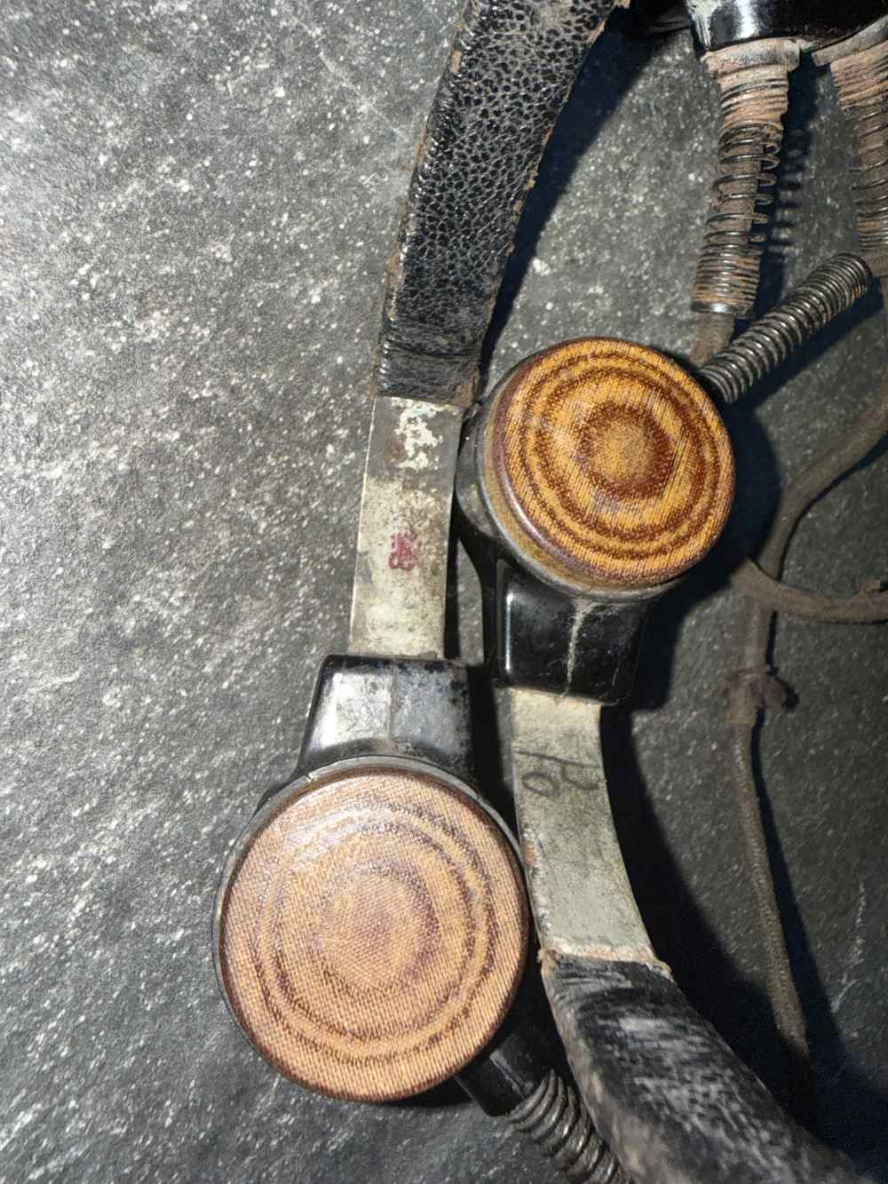 WW2 German Kmf b Throat Microphone Kehlkopfmikrofon Switch Panzer Luftwaffe-img-5