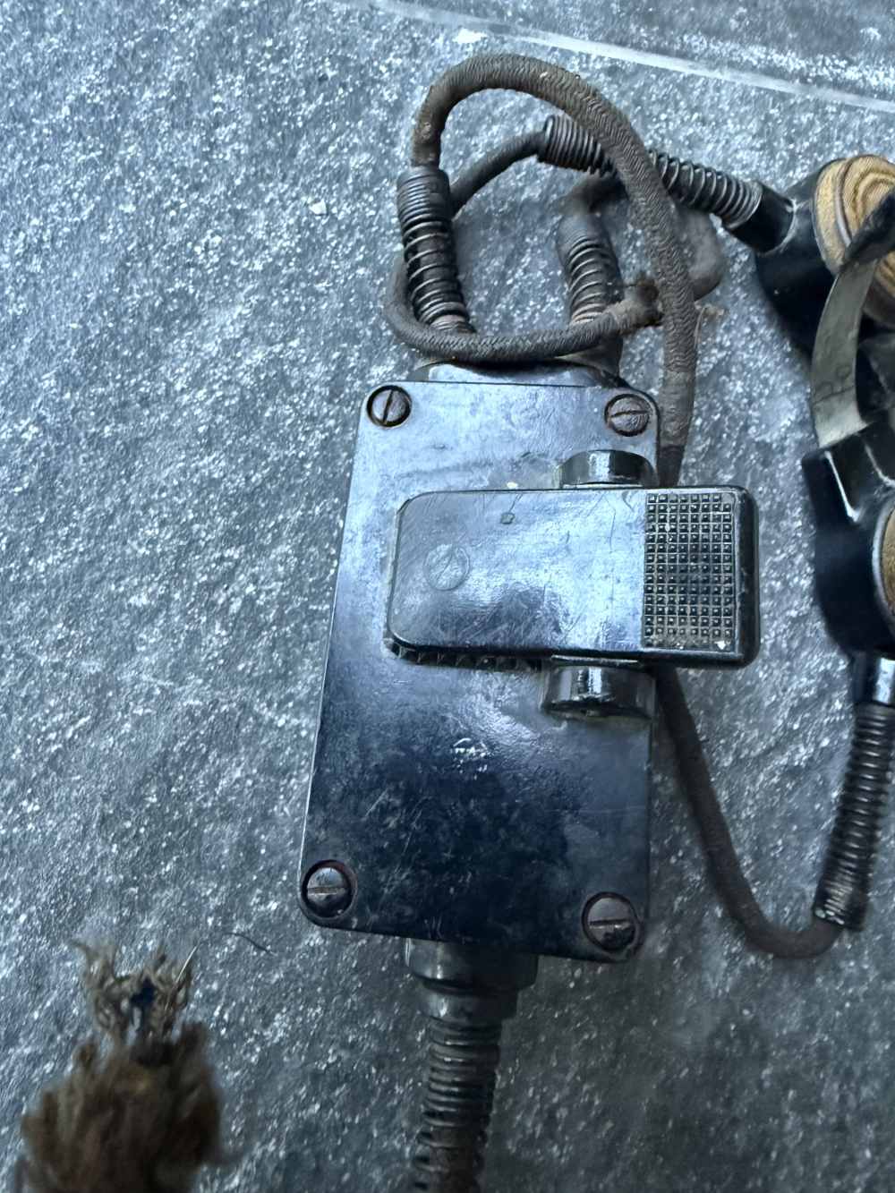 WW2 German Kmf b Throat Microphone Kehlkopfmikrofon Switch Panzer Luftwaffe-img-3