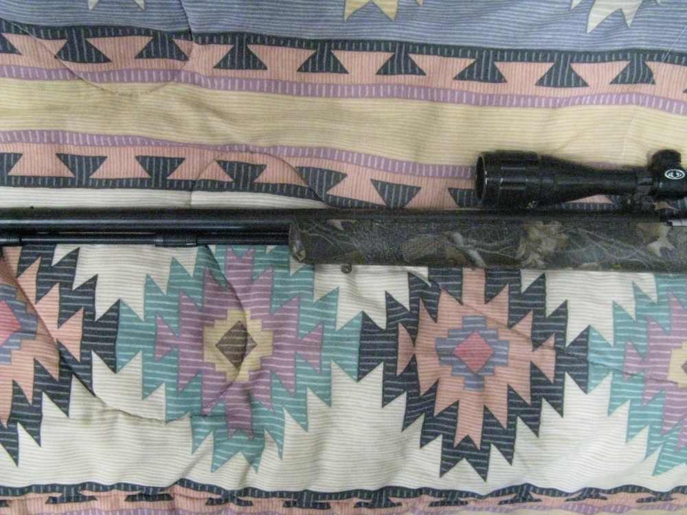 Super Nice Thompson/Center Black Diamond .50 caliber with scope-img-3