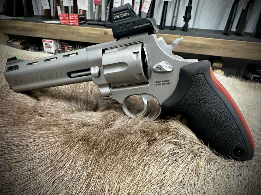 Taurus Raging Bull .44mag with Holosun HS507C X2-img-1