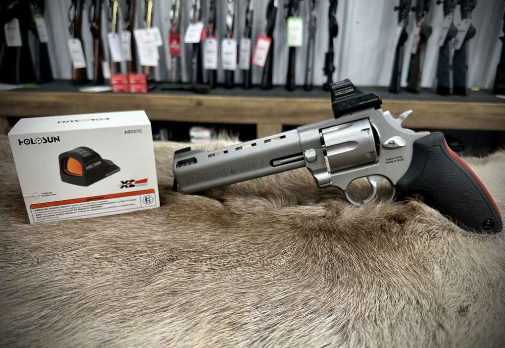 Taurus Raging Bull .44mag with Holosun HS507C X2-img-0