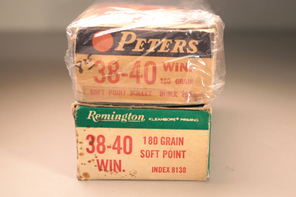 Peters and Remington 38-40 Win. Vintage Ammo (34rds) and Brass (6qty)-img-1