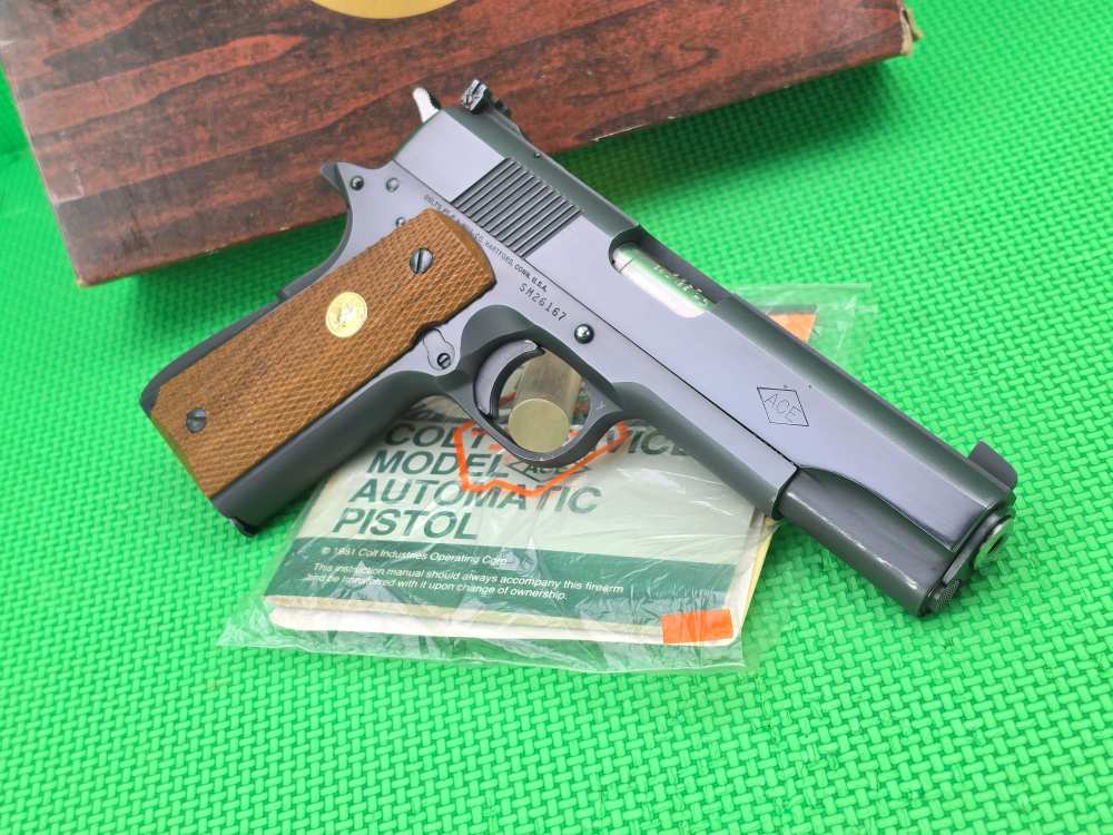 COLT SERVICE MODEL * ACE * 22 LR BORN 1980 * ROYAL BLUE SEMI-AUTOMATIC-img-12