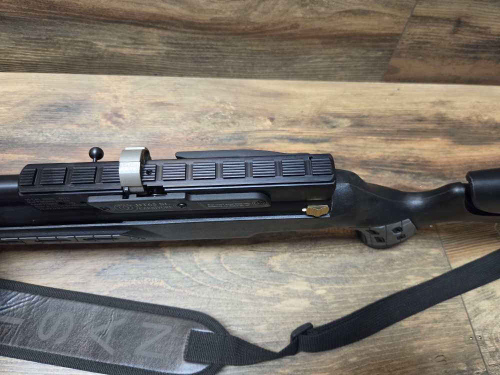 Lightly Used Hatsan BT35 SL Carnivore 35 Caliber PCP Air Rifle W/Extras -img-18
