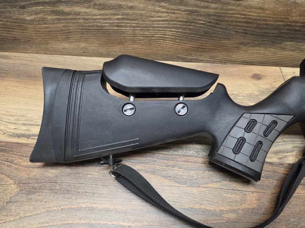 Lightly Used Hatsan BT35 SL Carnivore 35 Caliber PCP Air Rifle W/Extras -img-2