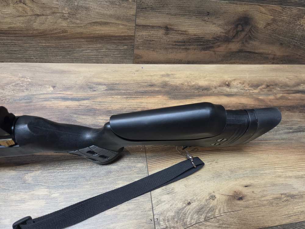 Lightly Used Hatsan BT35 SL Carnivore 35 Caliber PCP Air Rifle W/Extras -img-17