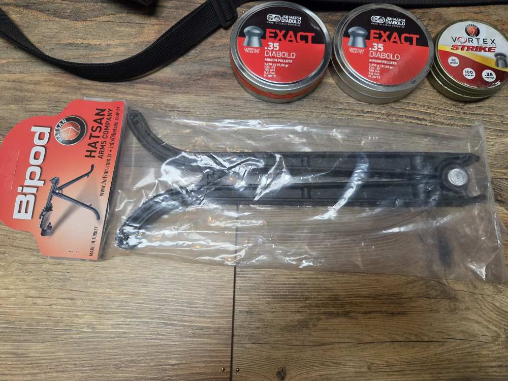 Lightly Used Hatsan BT35 SL Carnivore 35 Caliber PCP Air Rifle W/Extras -img-32