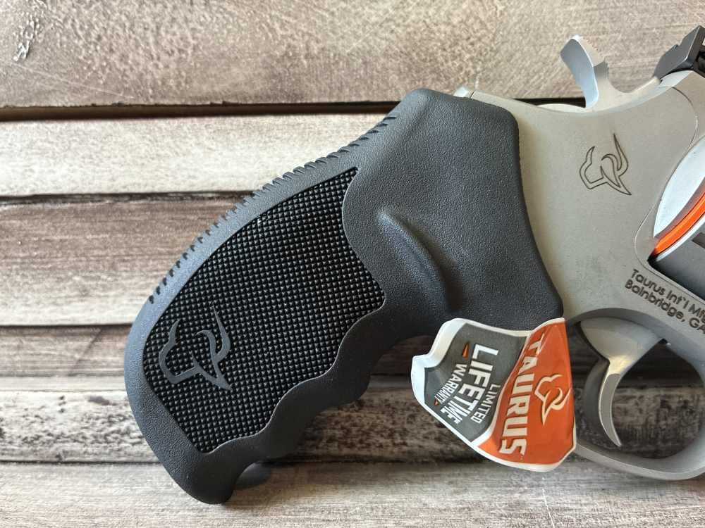 NIB Taurus 692 357 Magnum | 38 Special | 9mm 7 DA/SA IN STOCK-img-3